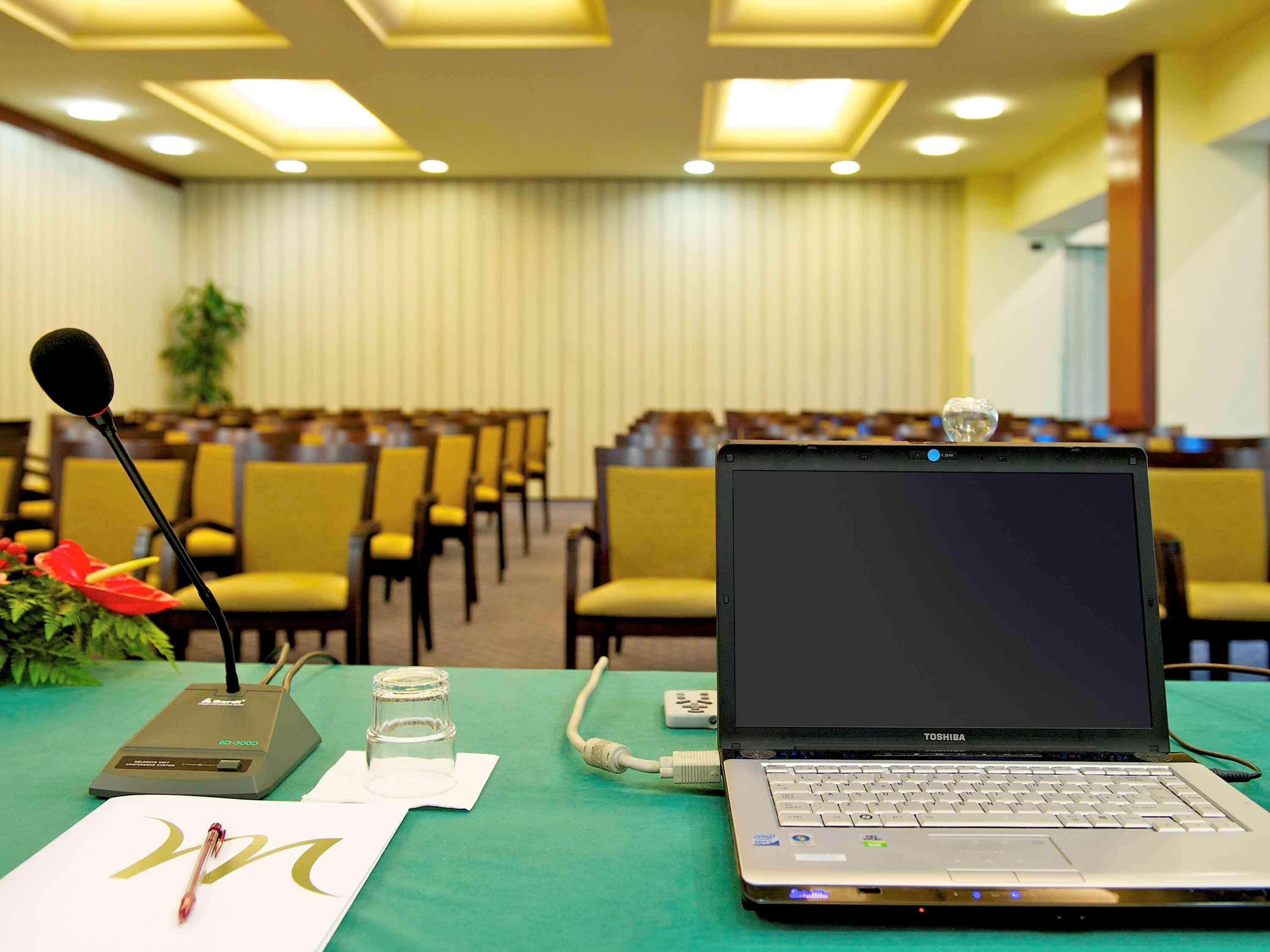Mercure Reggio Emilia Centro Astoria Zewnętrze zdjęcie