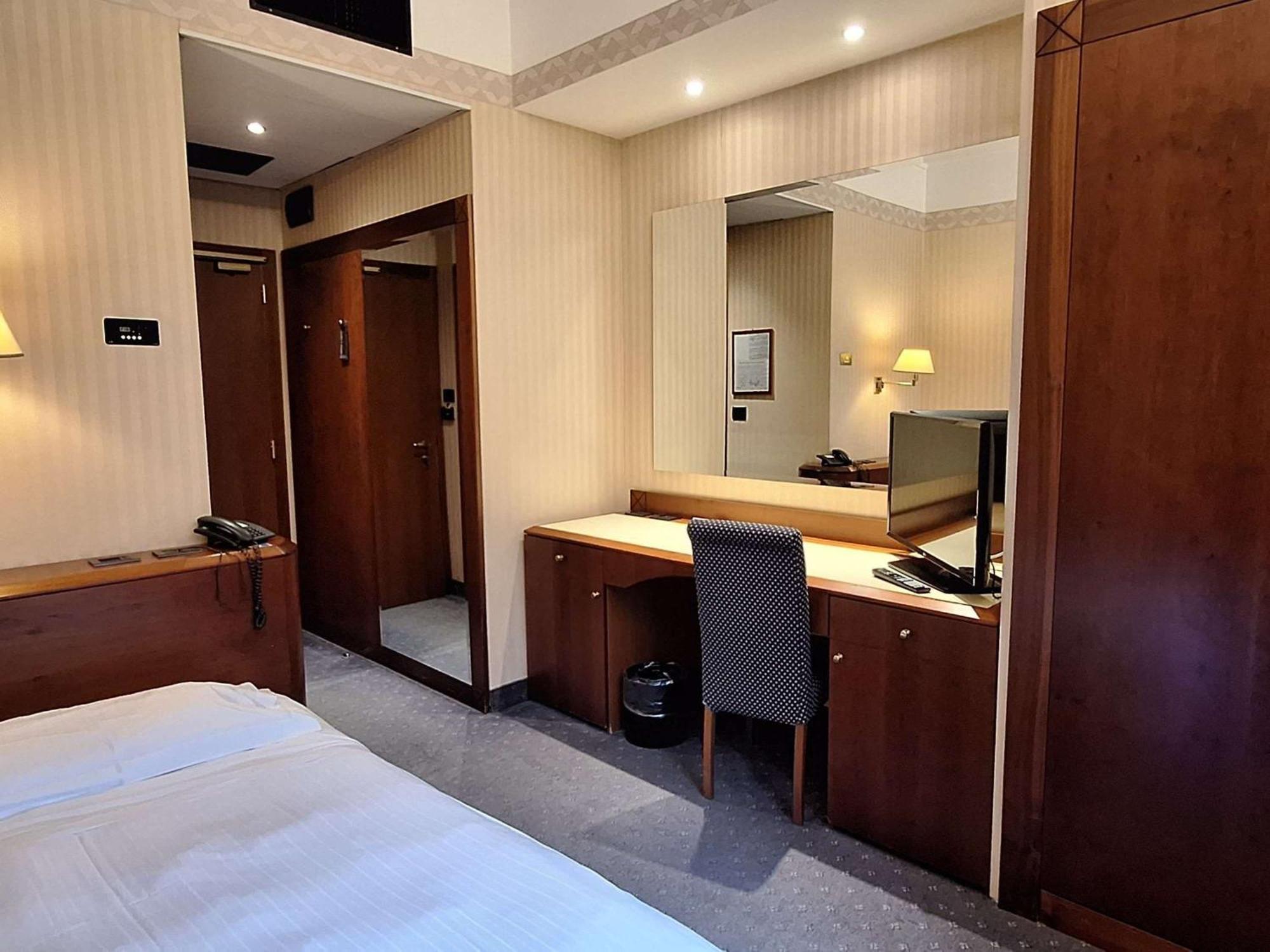 Mercure Reggio Emilia Centro Astoria Zewnętrze zdjęcie
